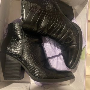 COPY - Steve Madden boots